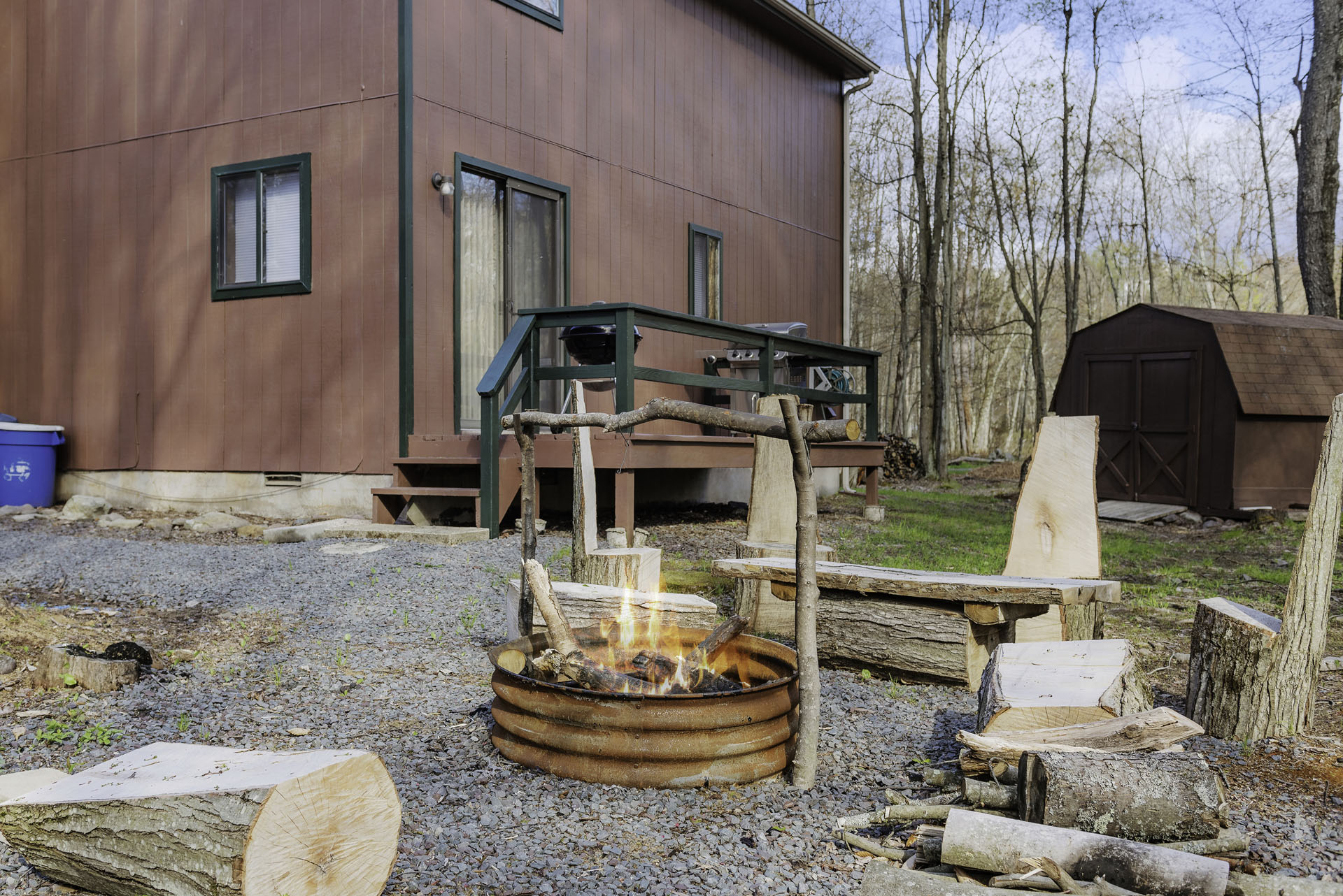 Pictures of the outside of a house